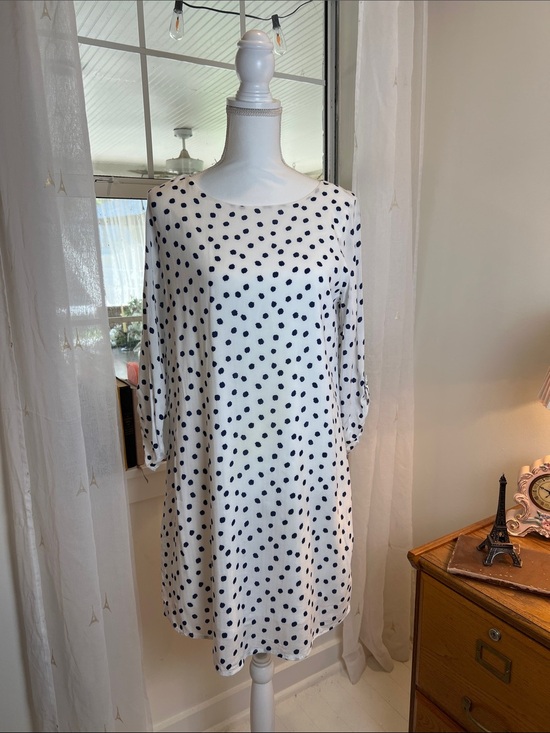 C Dresses & Skirts - C White Long-Sleeve Polka Dot Shift Dress with navy blue  Dots size medium.